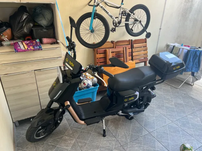 Scooter elétrica N15