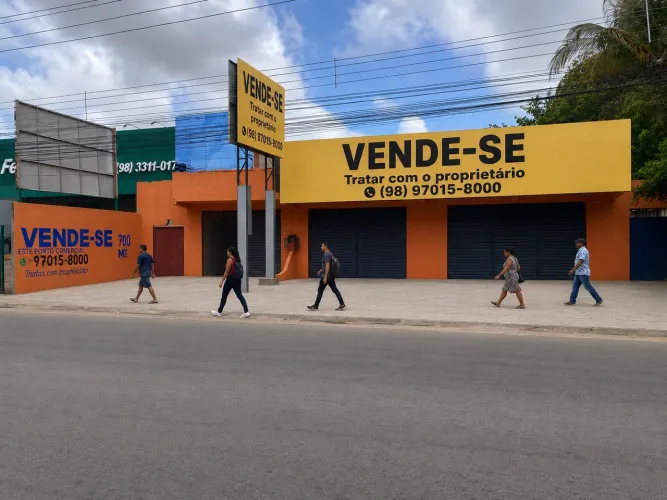 Ponto Comercial 700 m² | Estrada de Ribamar | Região Maiobão