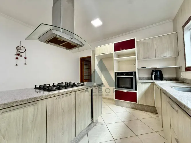 Casa com 2 dormitórios para alugar, 120 m² por R$ 1.900,00/mês - Vila Regina - Itapetining