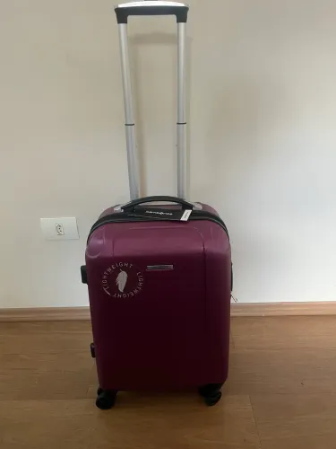 Mala sansonite Cherry Hill Roxa 20 ? EUA