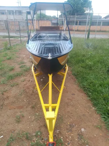 Lancha de fibra top 