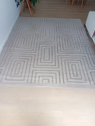 Tapete i.portadp da Turquia,  100% polipropileno  marca Asiatex medindo 2,50 x 2,00 mt. 