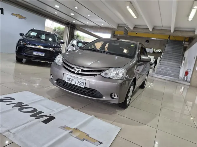 Toyota Etios XS 1.5 Flex 16V 5P Aut. 2017
