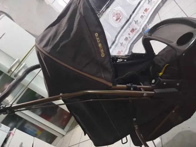 Carrinho de Bebê Galzerano Reversível