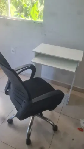 Cadeira + Mesinha