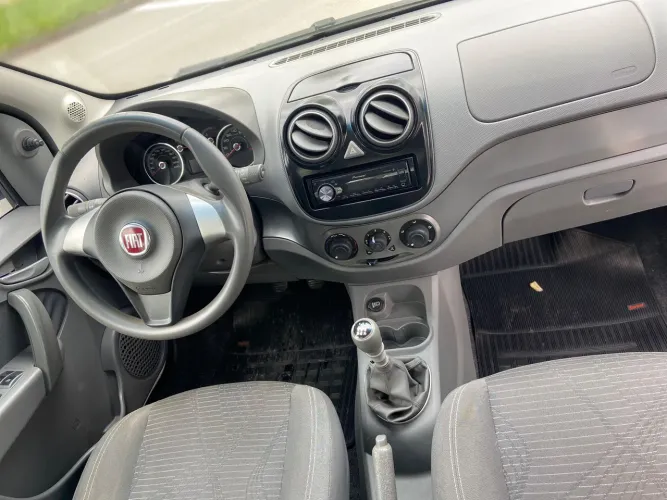 Fiat Palio Attractive 1.0 EVO Fire Flex 8V 5P 2013