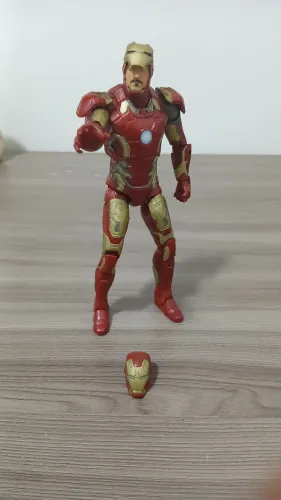 Homem de ferro Marvel legends