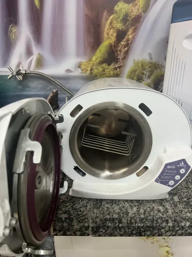 Autoclave Amora esterilizador de alicates e materiais cirúrgicos?
