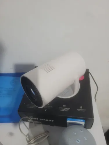Projetor HY300