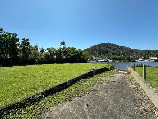 Terreno à venda, 1480 m² por R$ 3.900.000 - Marina Guarujá - Guarujá/SP