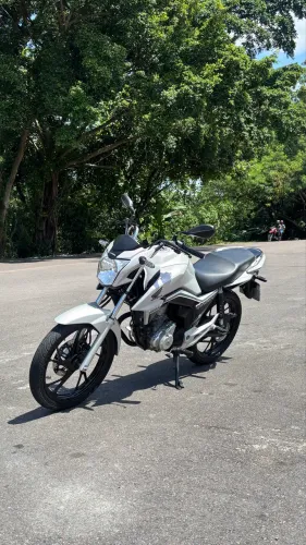 Titan 160 único dono
