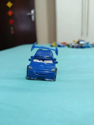 Miniatura DJ Gangue dos Tuners Carros Disney Pixar Mattel