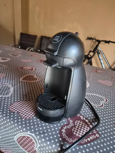 Cafeteira Nescafé Dolce Gusto