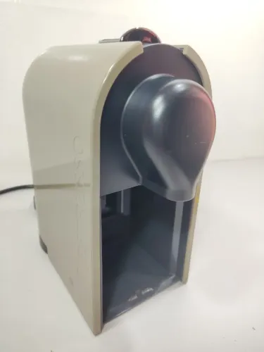 Com Defeito Leia a Descrição - Cafeteira Usada Nespresso C50 110v - Nte Bege 127v (Usado)
