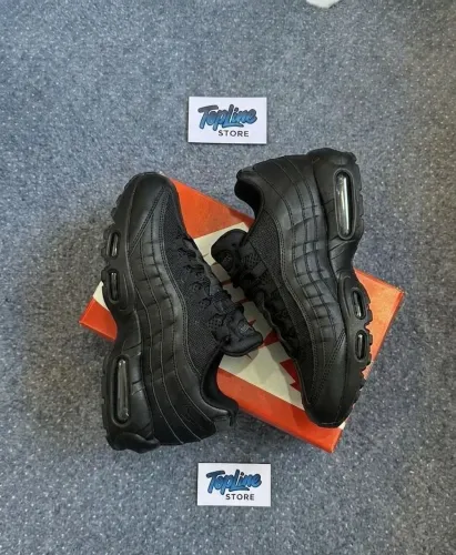 Air Max 95 triple Black