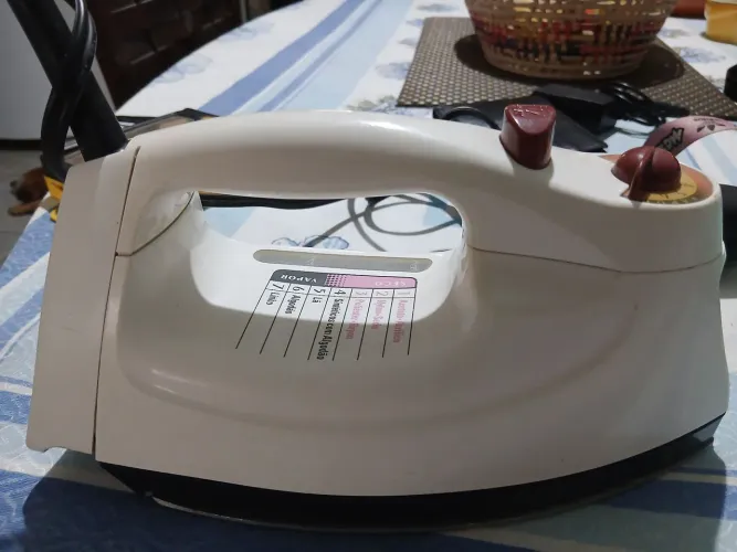 PFerro de passar roupa 110 v