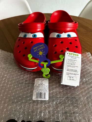 Crocs Relâmpago McQueen