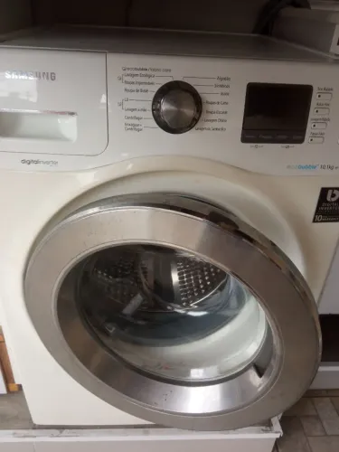 Vendo lavadora de roupas Samsung 10k