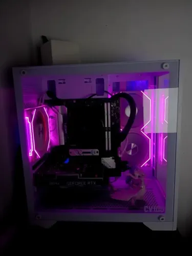 PC Gamer Ryzen 5 8600G + RTX 3050 6GB + 16GB DDR5 + SSD/HDD