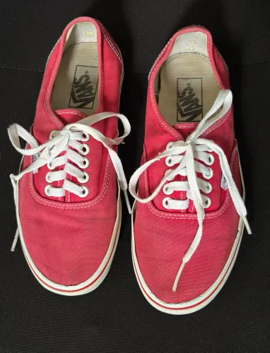 Tênis Vans Authentic Vermelho (Usado / Tamanho 37)