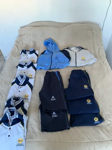 UNIFORME COMPLETO COLÉGIO ADVENTISTA (INFORMAÇÕES NA DESCRIÇÃO)