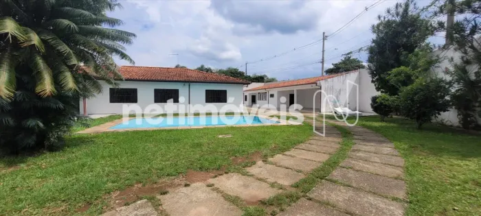 Casa em Condomínio para Locação em Parque Dom Henrique - Cotia