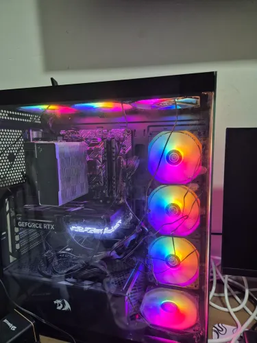 Computador - placa 5060 ti 16gb / 16gb ram ddr4 / ryzen 7 5700x