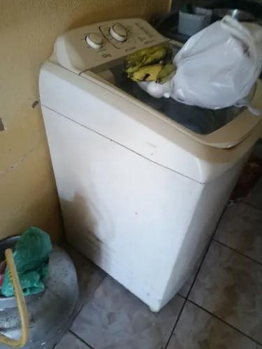 Vendo uma máquina de lavar 12kilo