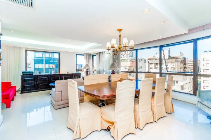 Bela Vista | Apartamento 1 por Andar | 3 Suítes | 4 Vagas Individuais