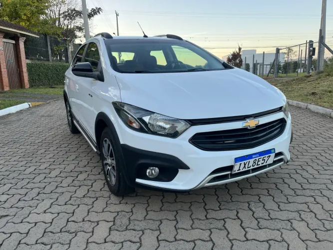 Chevrolet Onix Activ 1.4 8V Flex Mec. 4P 2017