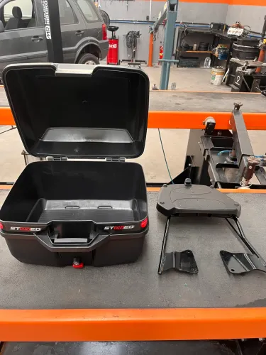 Bauleto 35 litros com suporte 160