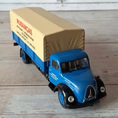 Caminhão Magirus-Deutz Merkur 1951 - Relíquia em Escala 1:43 - Um clássico do transporte
