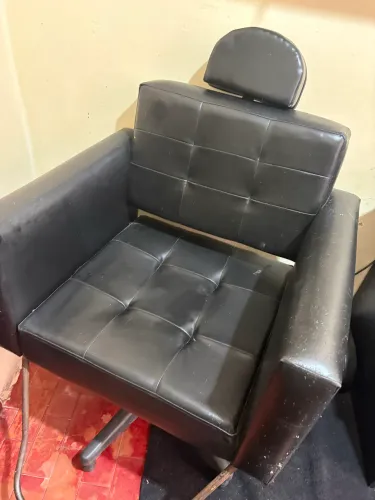 Vendo cadeira para salão de beleza