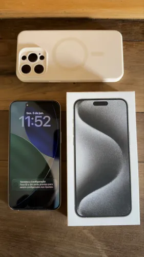 iPhone 15 Pro Max 256GB Titânio Natural | Caixa + Capa MagSafe | Impecável