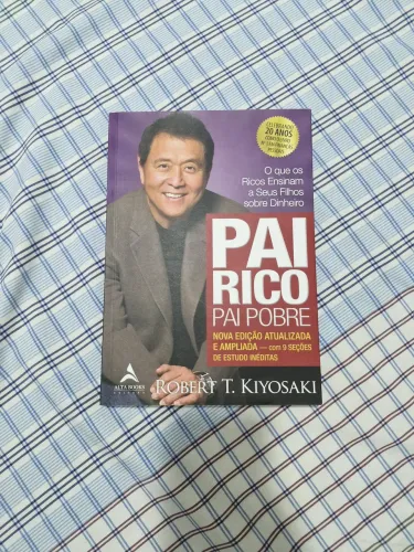 <br><br>Rico Pai<br><br>Pobre" -<br><br>Editora<br><br>Alta BooksLivro