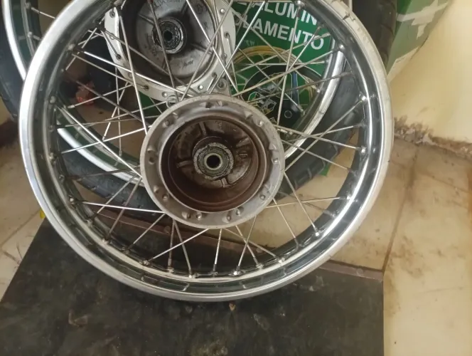 PAR DE AROS DA BROS 160 A TAMBOR