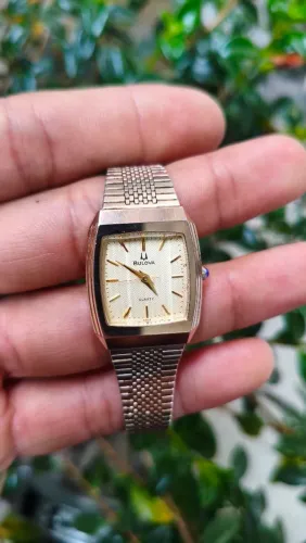 Relógio bulova swiss