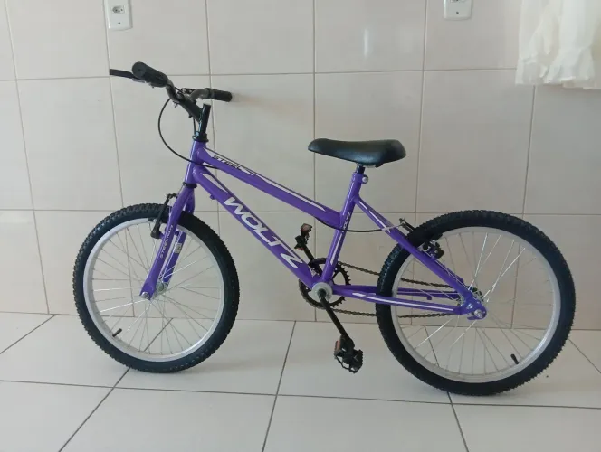 Bicicleta woltz aro 20 lilás 