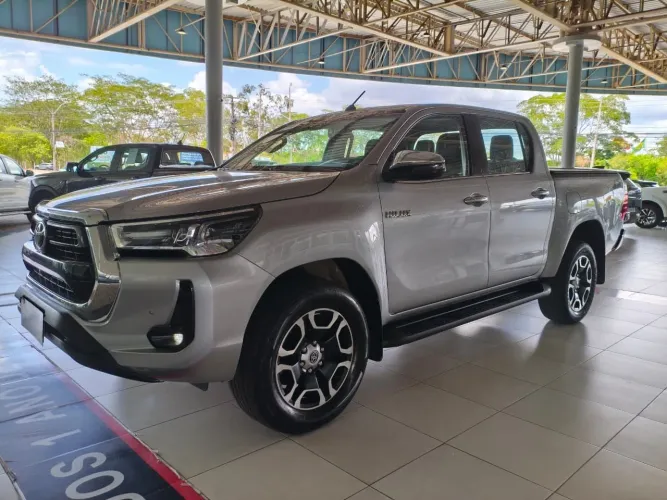 Toyota Hilux CD SRX Limited 4X4 2.8 TDI Die.aut 2023