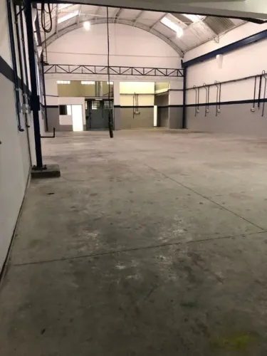 GALPÃO MOOCA 670M² -PONTE ROLANTE 10 TON. - ESCRITÓRIO-REFEITÓRIO- PÉ DIREITO 7 METROS