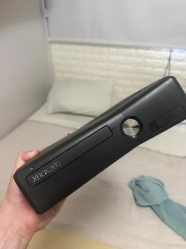 xbox360 SLIM Destravado + 3 controles + 100 de jogos