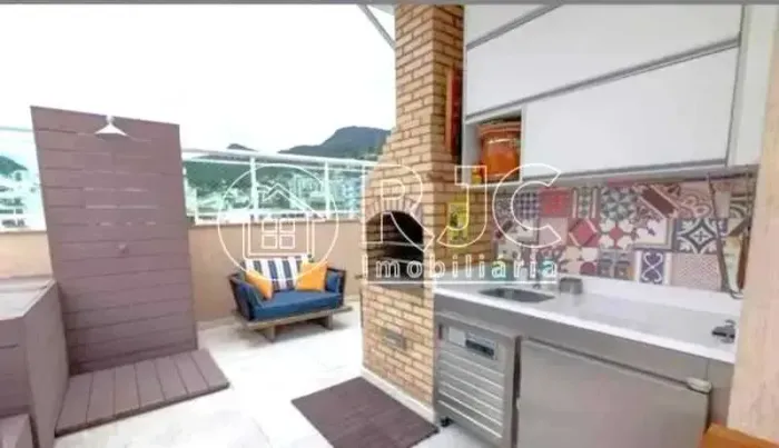 Rua Campos Sales , cobertura duplex (147m2) 3 dormitórios, varandão e 2 vagas