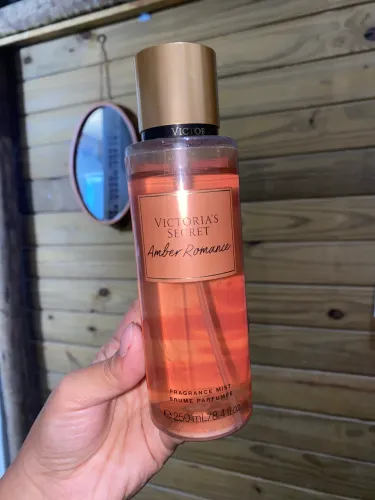 Body splash Victoria secrets original amber romance