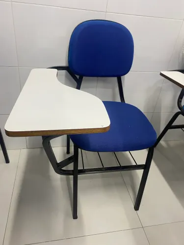 Cadeira escolar