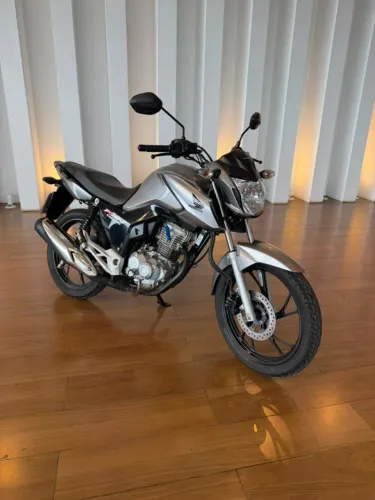 CG 160 FAN 2023 *APENAS 9.000 KM!