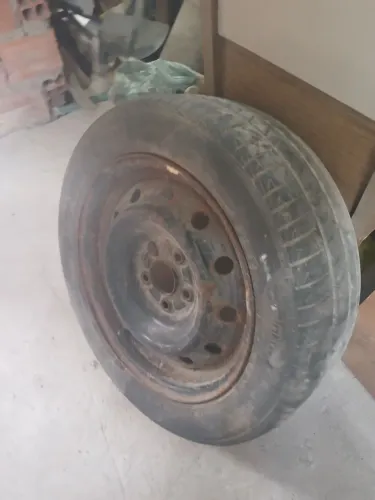 Pneu aro 16