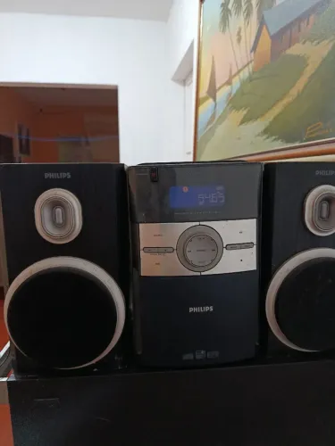 Vendo um som antigo para você ouvir suas melhores músicas no seu cd