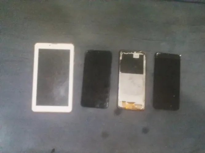 Celulares e tablet com defeito no display 