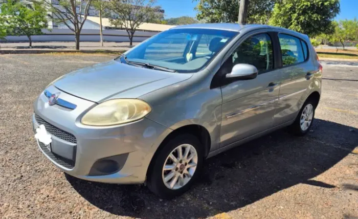 Fiat Palio Attractive 1.0 EVO Fire Flex 8V 5P 2013