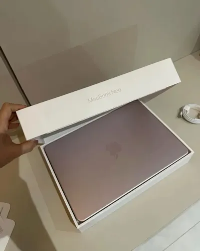 MacBook Neo 8/256 Blush | GARANTIA APPLE